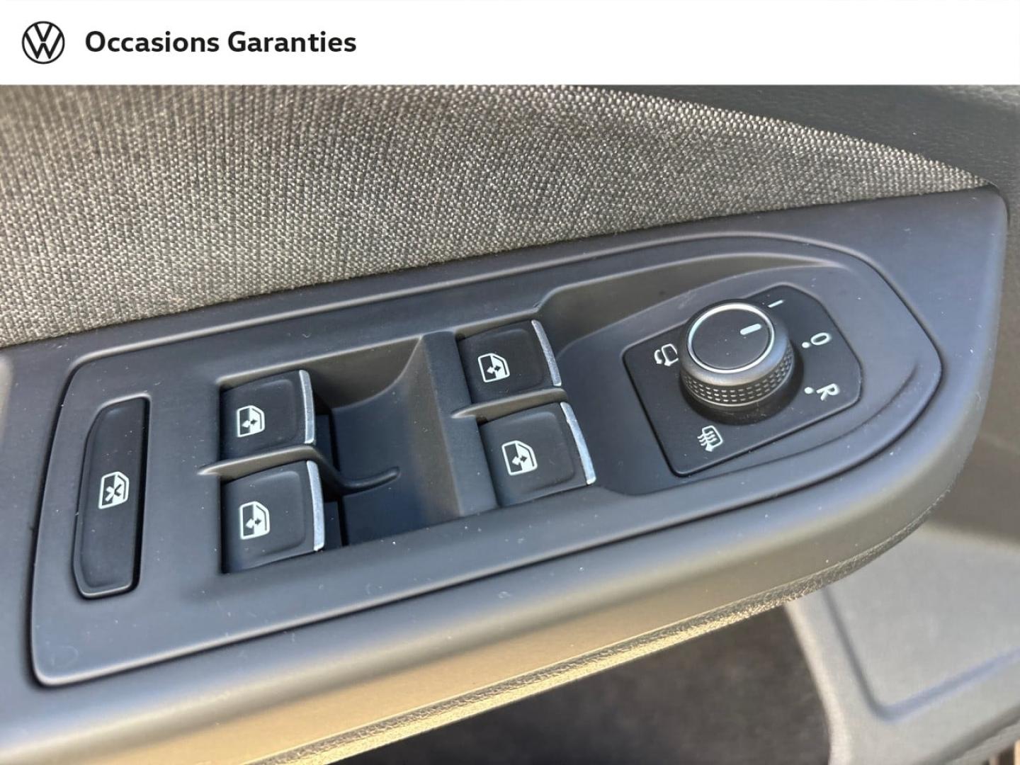 Voitures occasions VOLKSWAGEN GOLF Life Plus Mougins