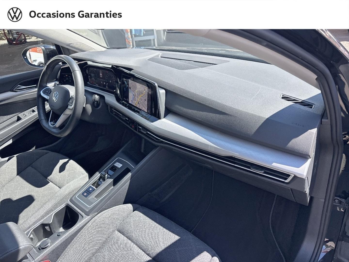 Voitures occasions VOLKSWAGEN GOLF Life Plus Mougins