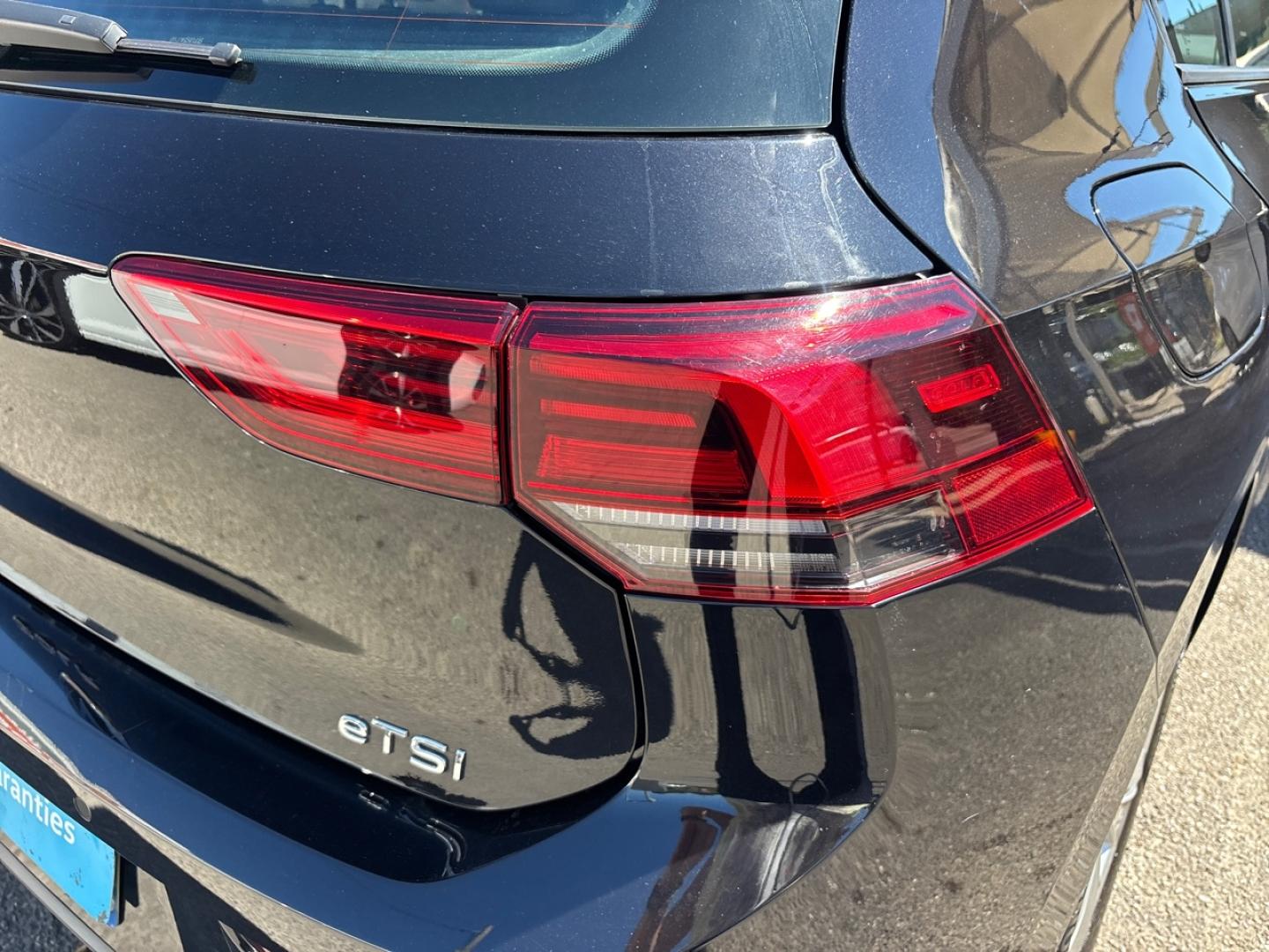 Voitures occasions VOLKSWAGEN GOLF Life Plus Mougins