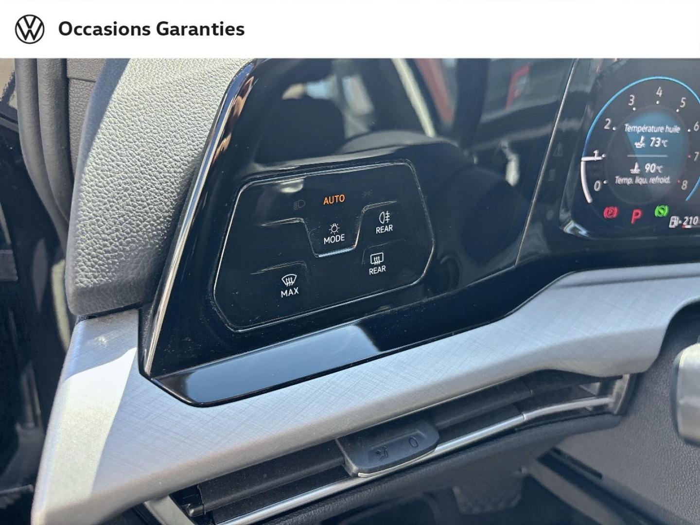Voitures occasions VOLKSWAGEN GOLF Life Plus Mougins