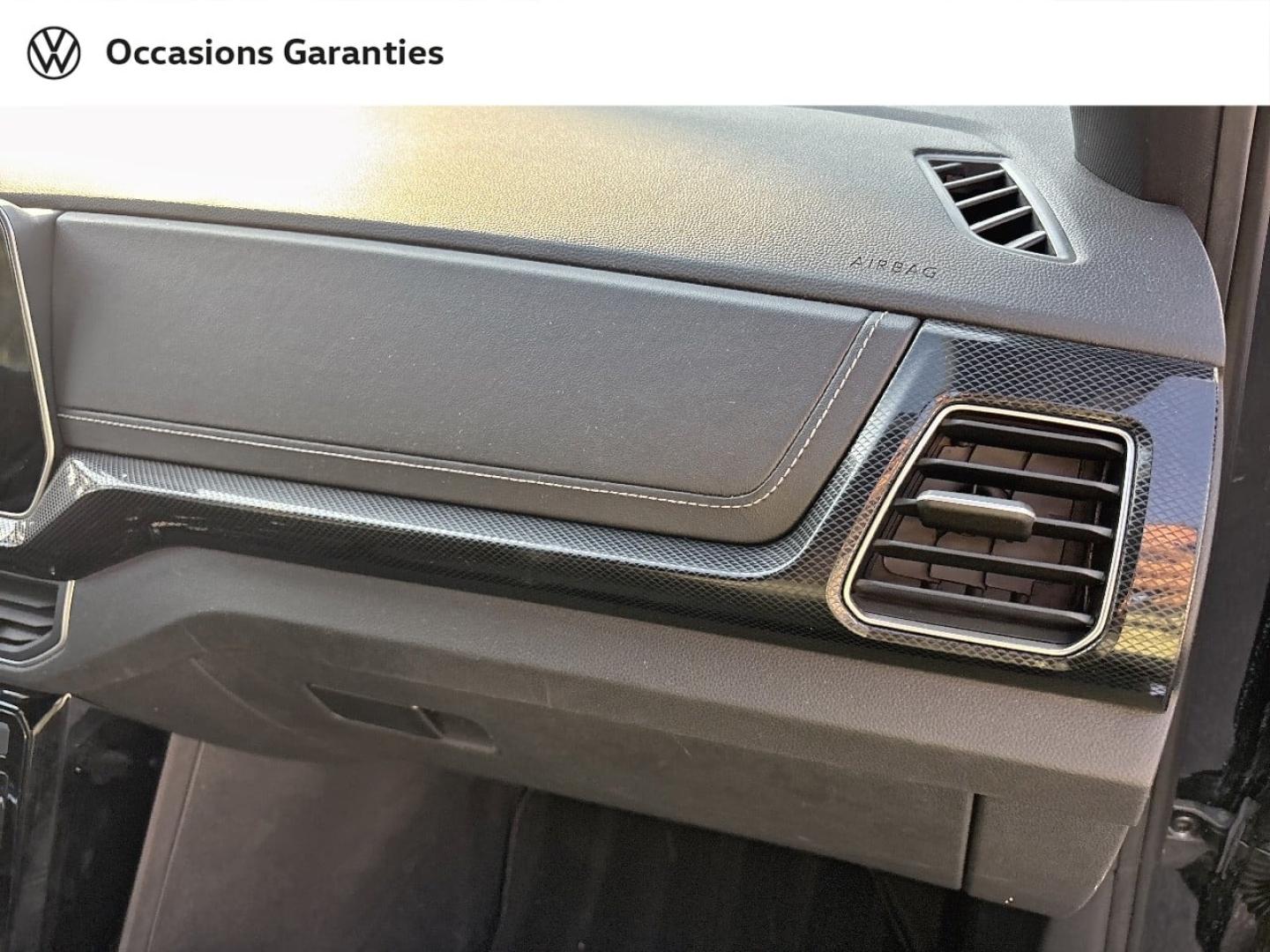 Voitures occasions VOLKSWAGEN T-CROSS R-Line Mougins
