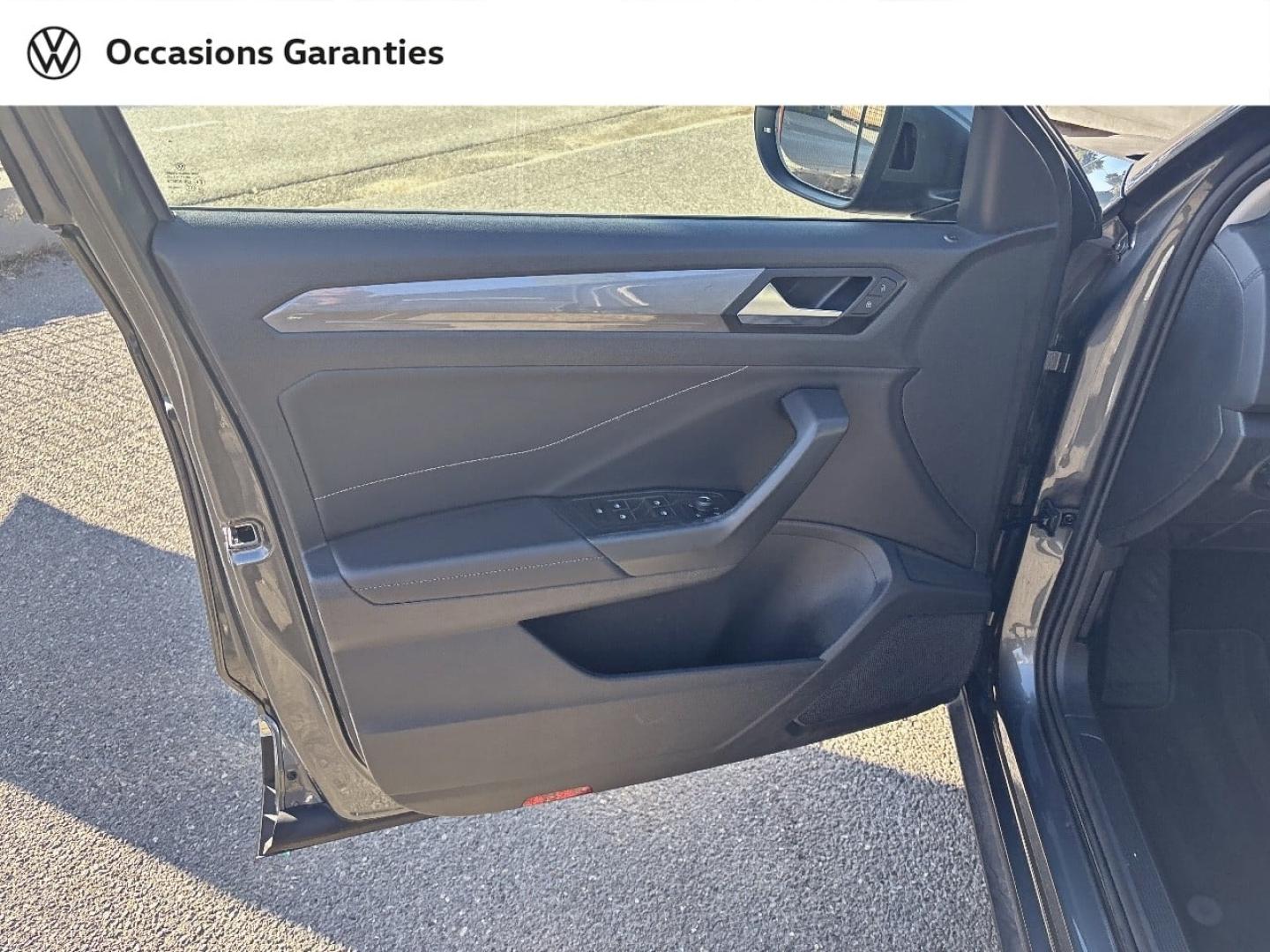 Voitures occasions VOLKSWAGEN T-ROC Style Mougins