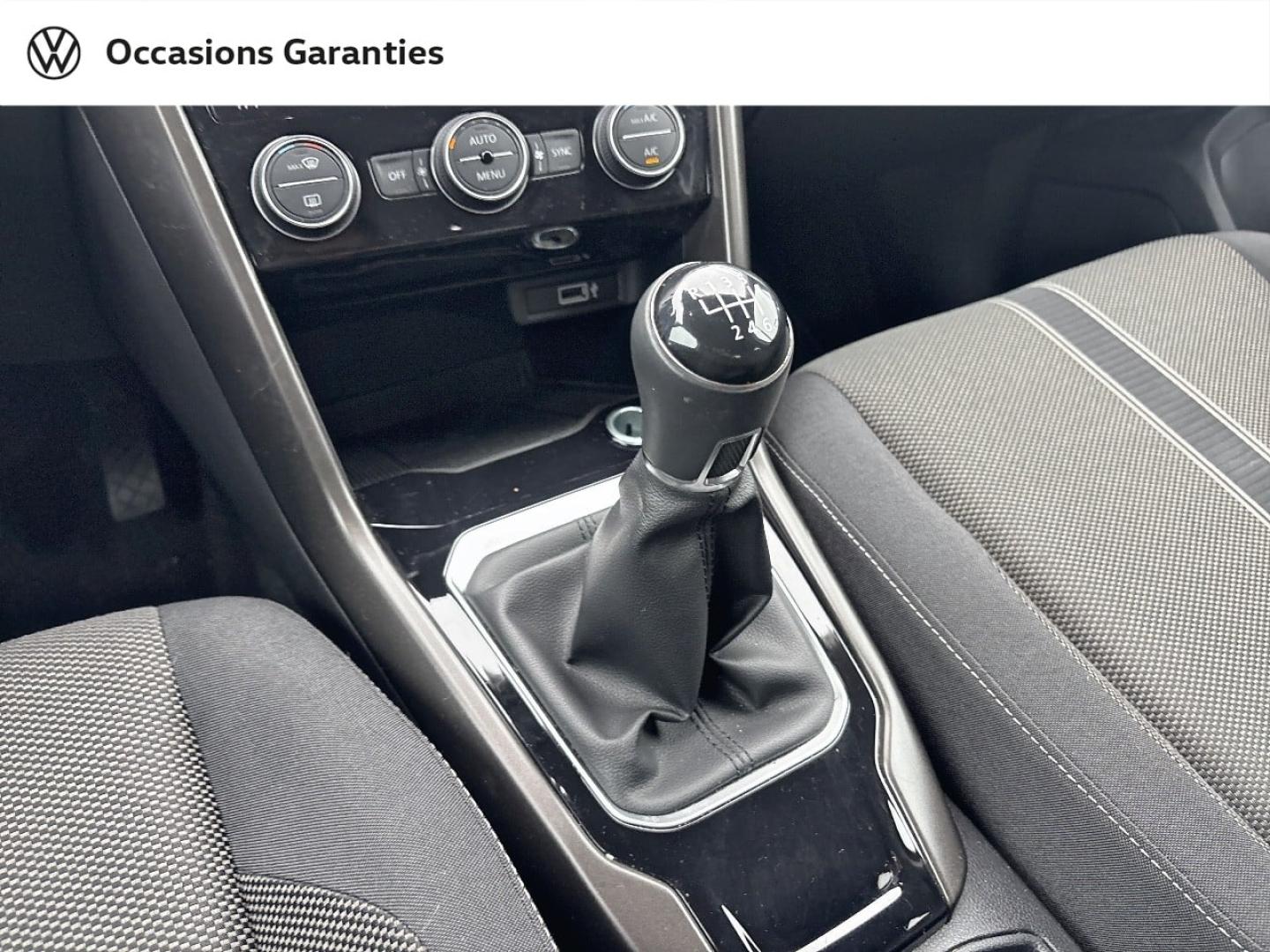 Voitures occasions VOLKSWAGEN T-ROC Lounge Mougins