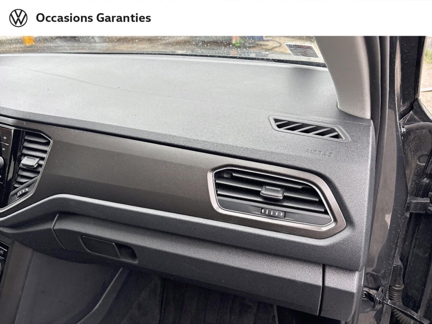 Voitures occasions VOLKSWAGEN T-ROC Lounge Mougins