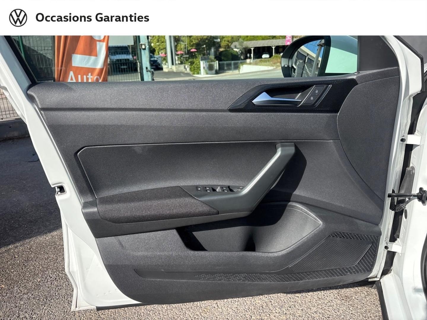 Voitures occasions VOLKSWAGEN TAIGO Life Mougins