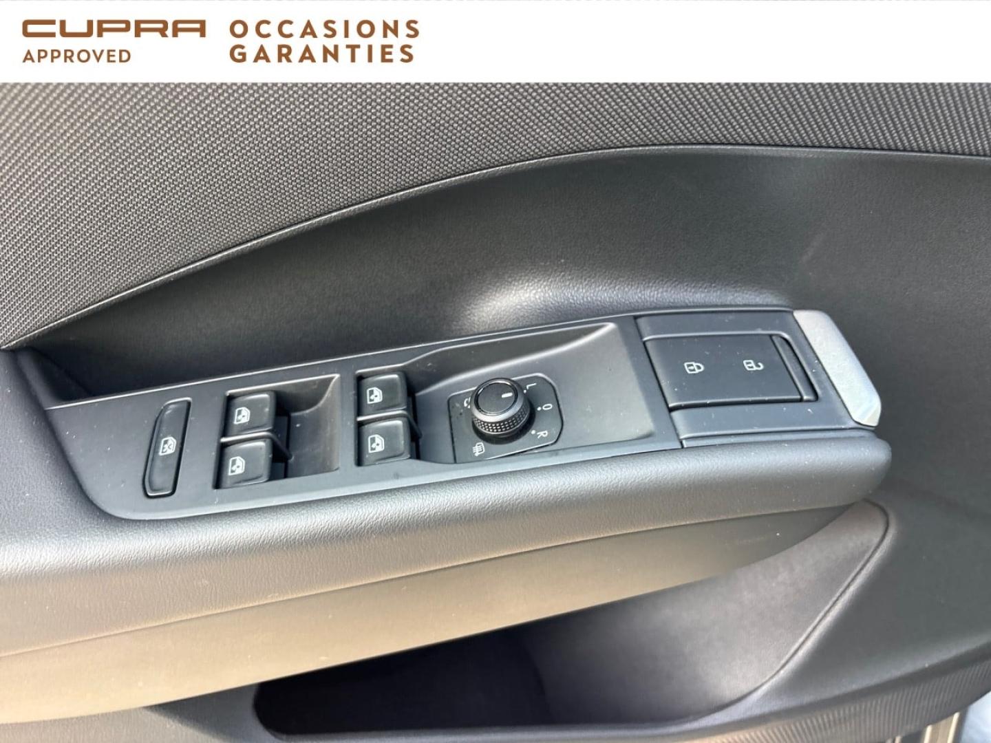 Voitures occasions VOLKSWAGEN T-ROC Life Mougins