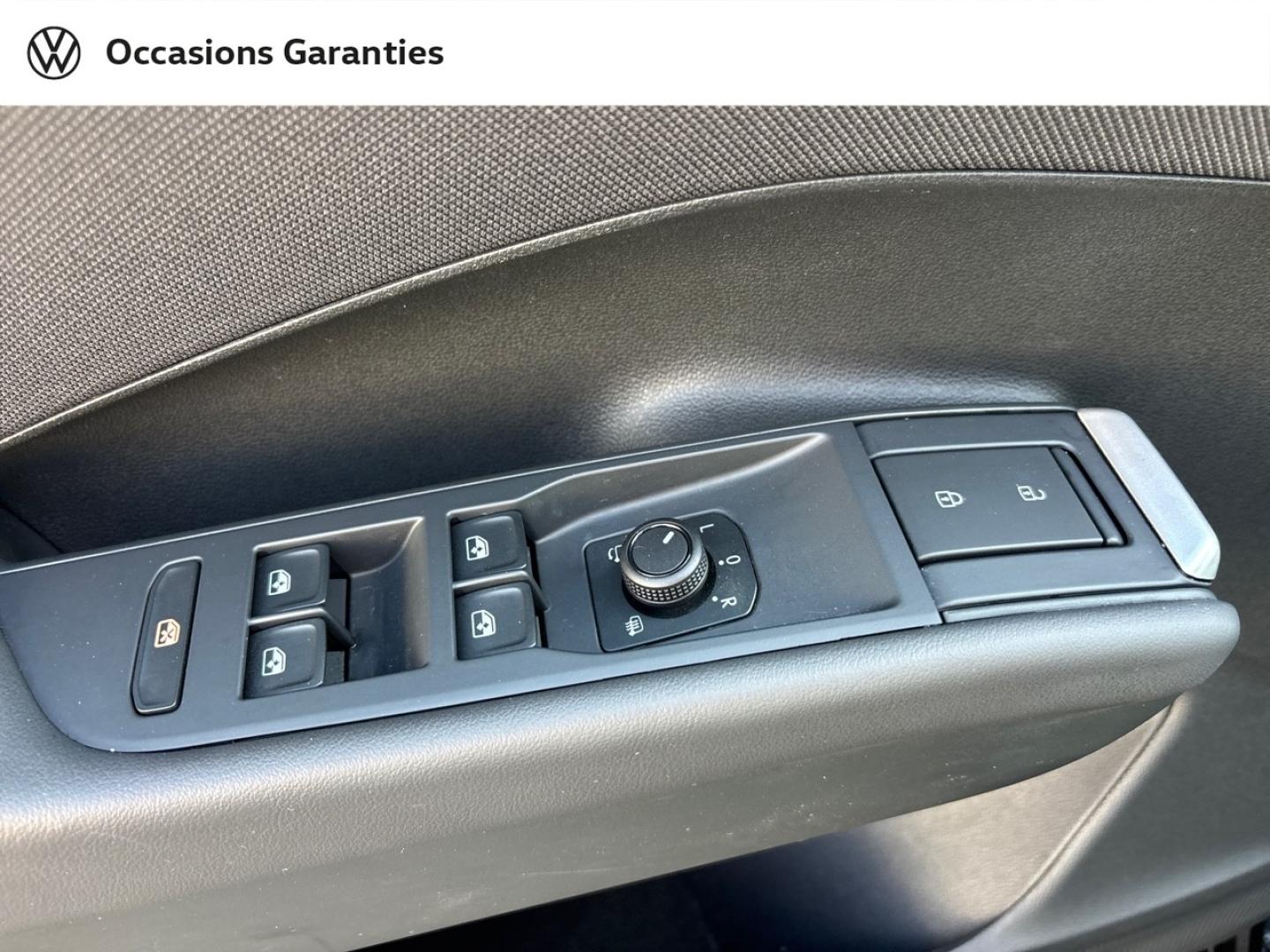 Voitures occasions VOLKSWAGEN T-ROC Life Nice
