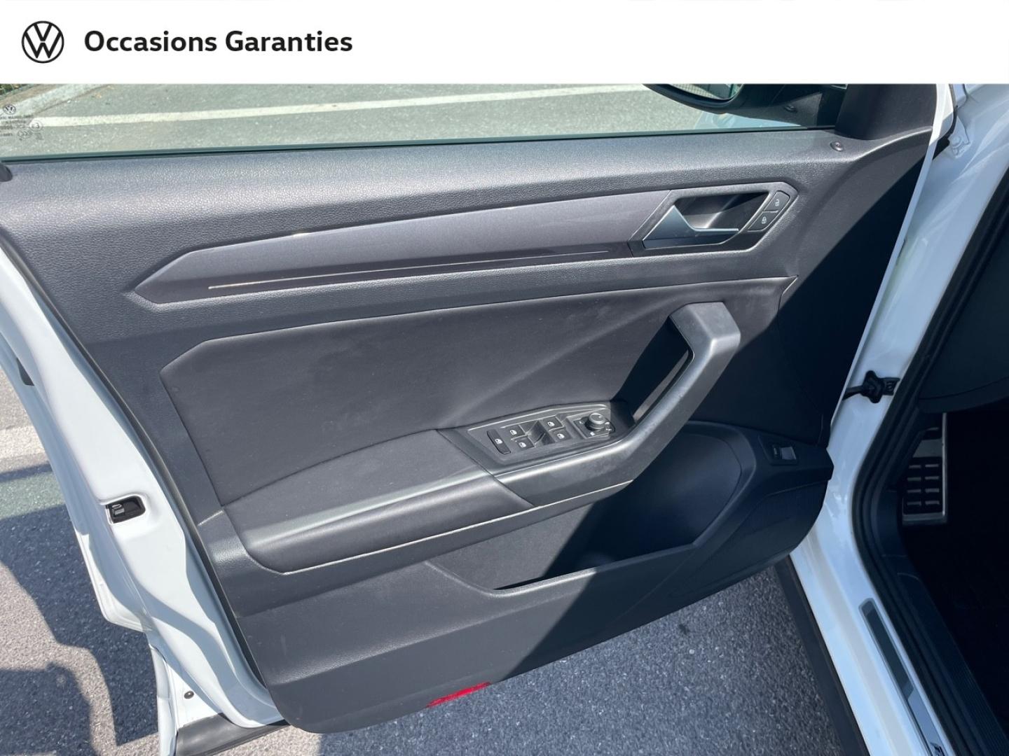 Voitures occasions VOLKSWAGEN T-ROC R-Line Mougins