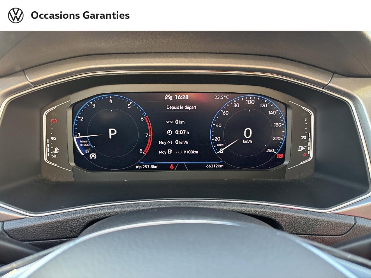 Voitures occasions VOLKSWAGEN T-ROC Active Mougins