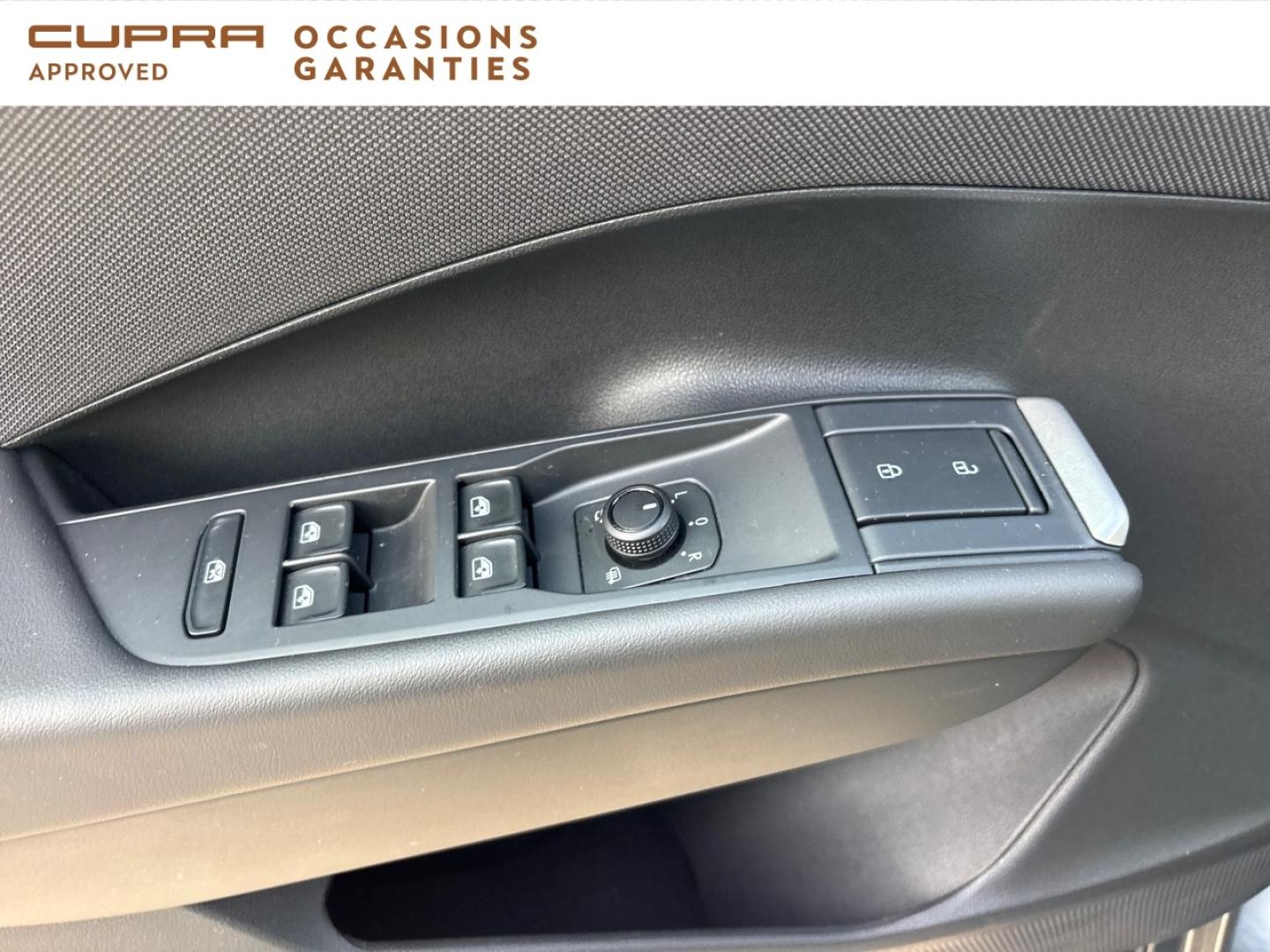 Voitures occasions VOLKSWAGEN T-ROC Life Mougins
