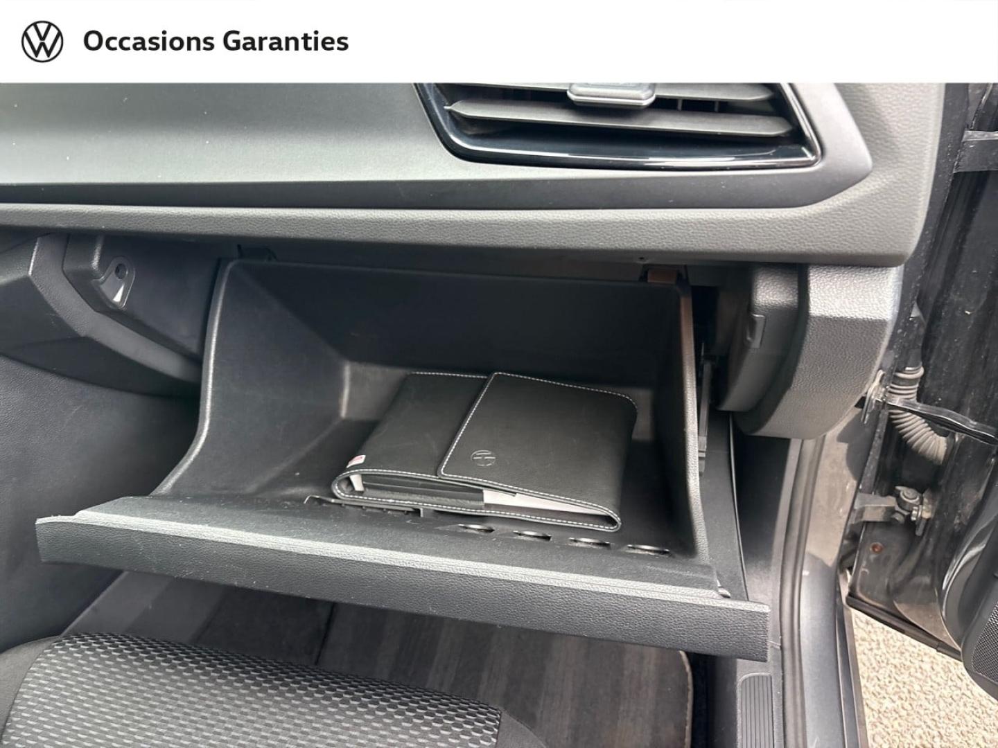 Voitures occasions VOLKSWAGEN T-ROC Base Mougins