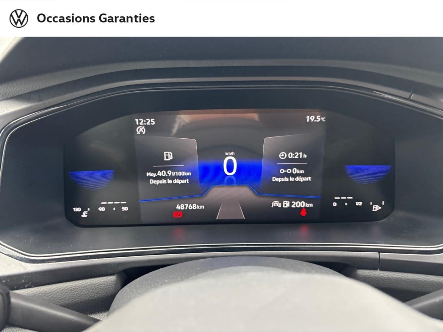 Voitures occasions VOLKSWAGEN T-ROC Base Mougins