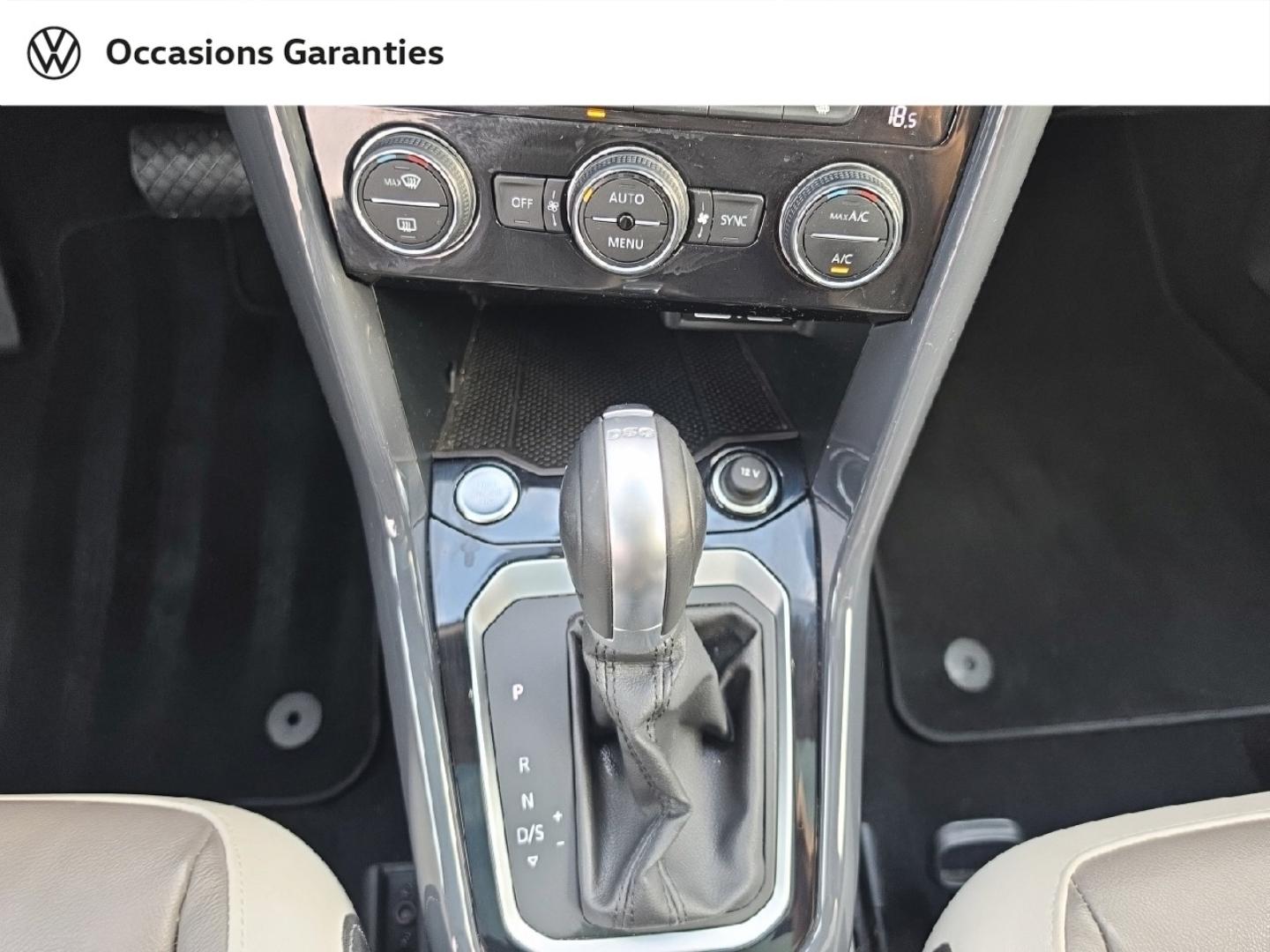 Voitures occasions VOLKSWAGEN T-ROC Carat Exclusive Mougins