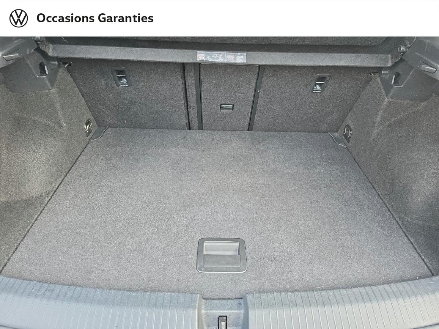 Voitures occasions VOLKSWAGEN T-ROC Carat Exclusive Mougins