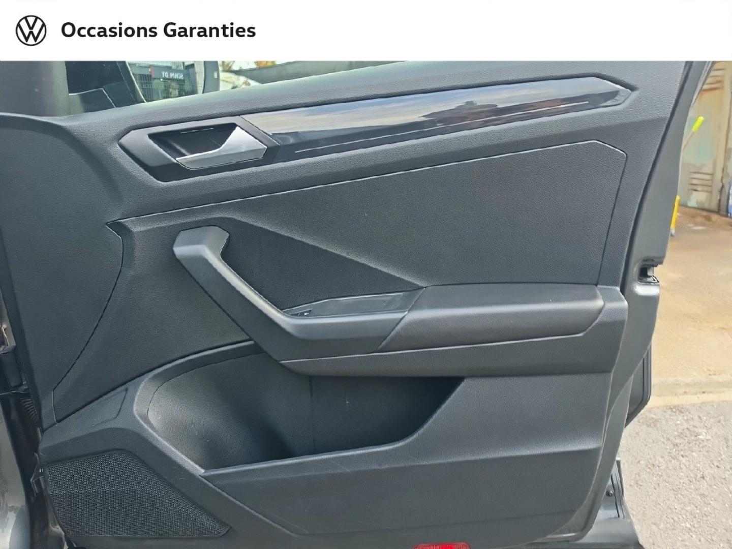 Voitures occasions VOLKSWAGEN T-ROC Carat Exclusive Mougins