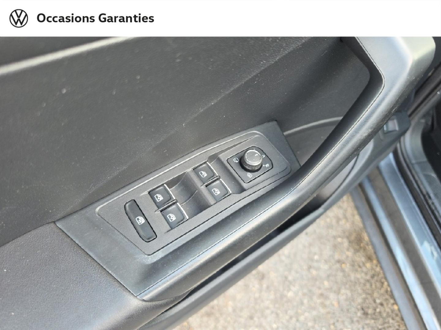 Voitures occasions VOLKSWAGEN T-ROC Carat Exclusive Mougins