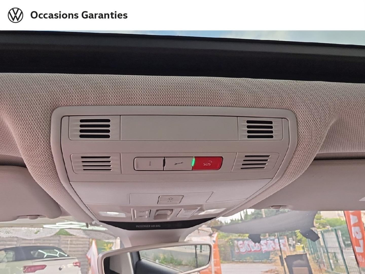 Voitures occasions VOLKSWAGEN T-ROC Carat Exclusive Mougins