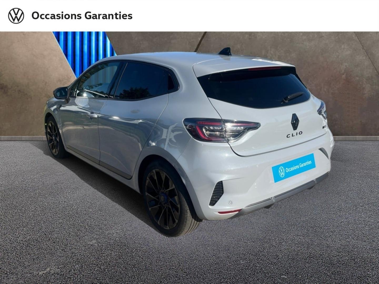Voitures occasions RENAULT CLIO esprit Alpine Vezin-le-Coquet