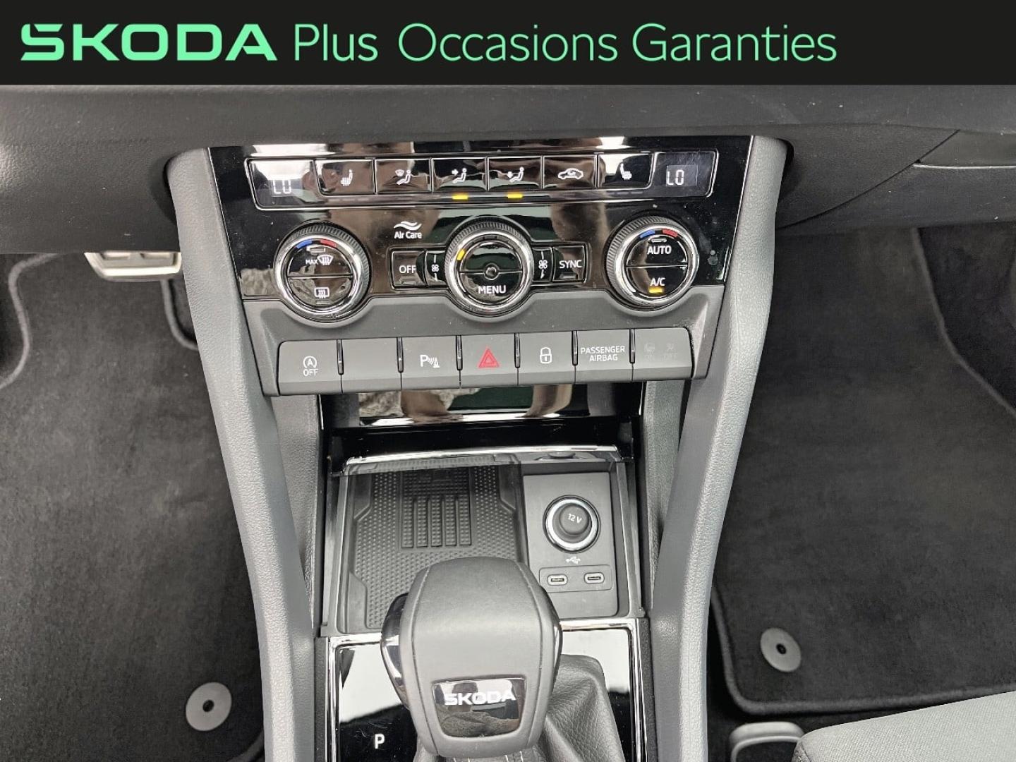 Voitures occasions ŠKODA KAROQ Sportline Orvault