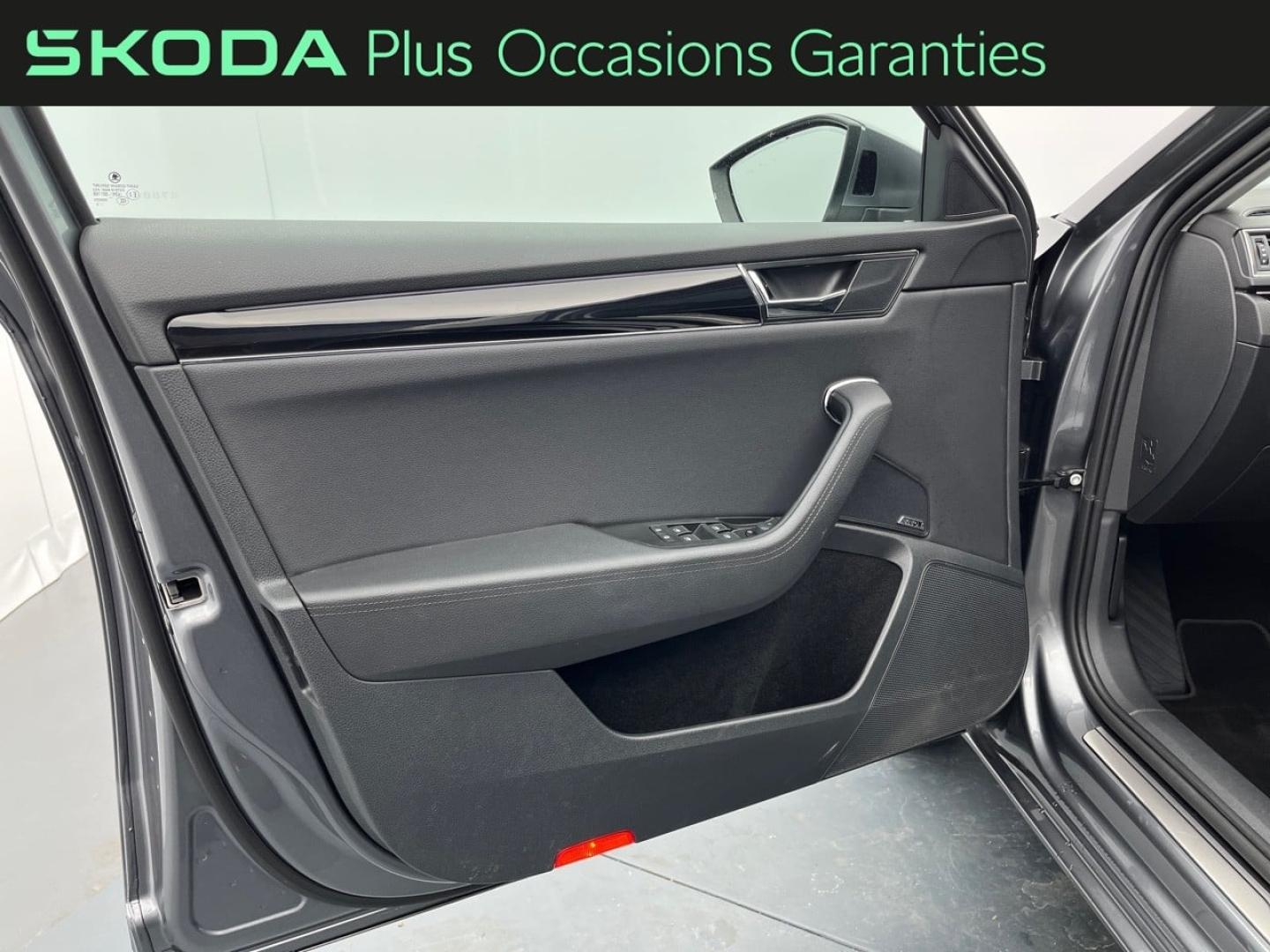 Voitures occasions ŠKODA Superb Combi Laurin&Klement Orvault
