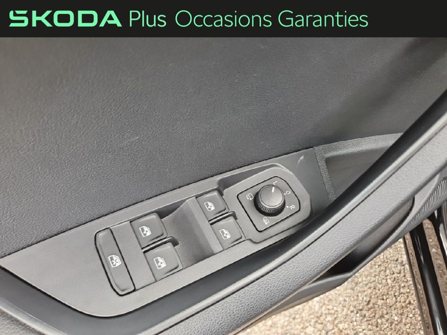 Voitures occasions ŠKODA KAROQ Business Metz