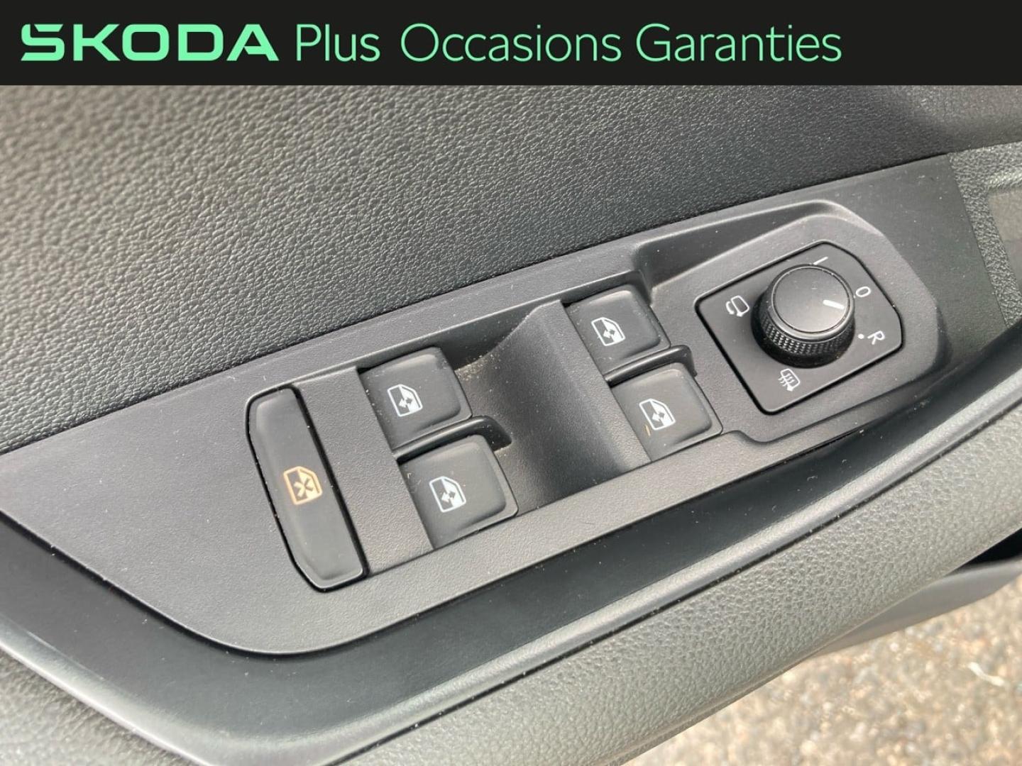 Voitures occasions ŠKODA KAROQ Business Metz