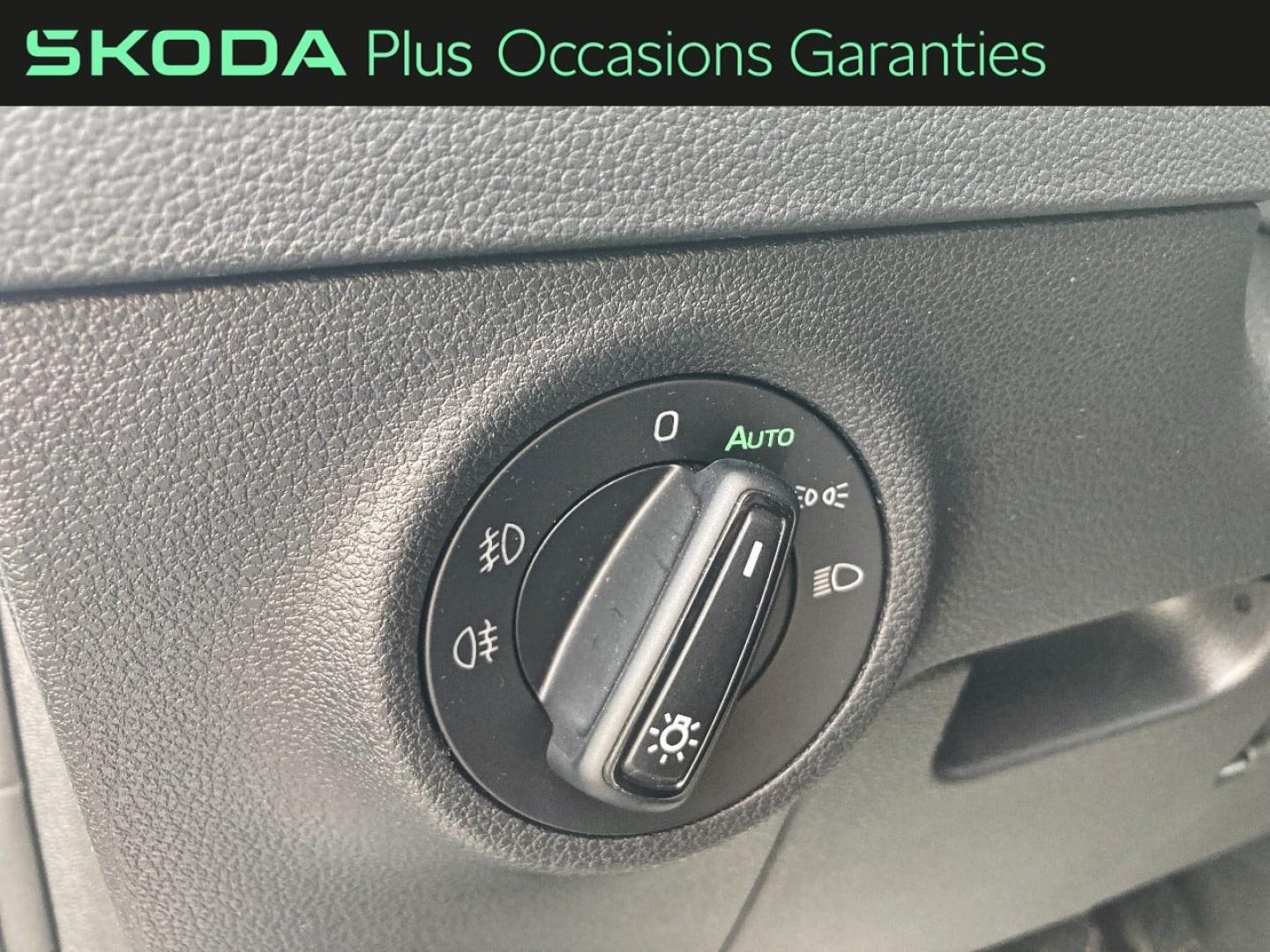 Voitures occasions ŠKODA KAROQ Business Metz