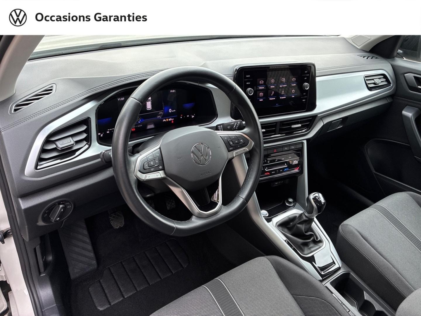 Voitures occasions VOLKSWAGEN T-ROC Life Clermont-Ferrand