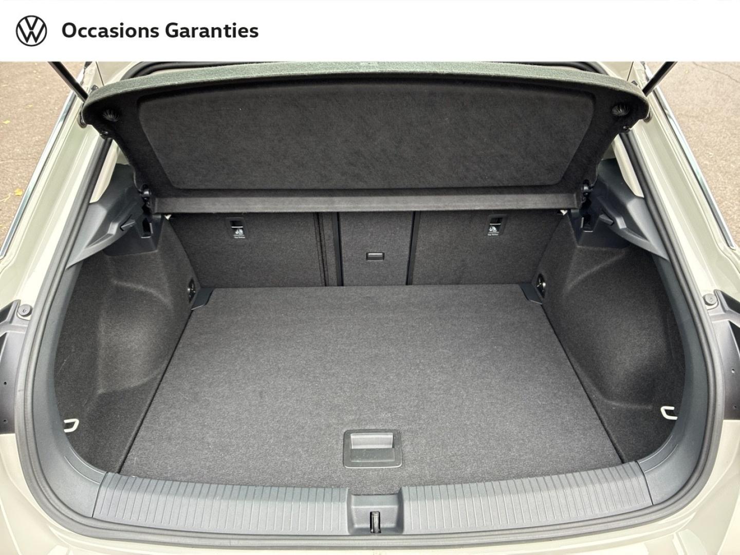 Voitures occasions VOLKSWAGEN T-ROC Life Clermont-Ferrand