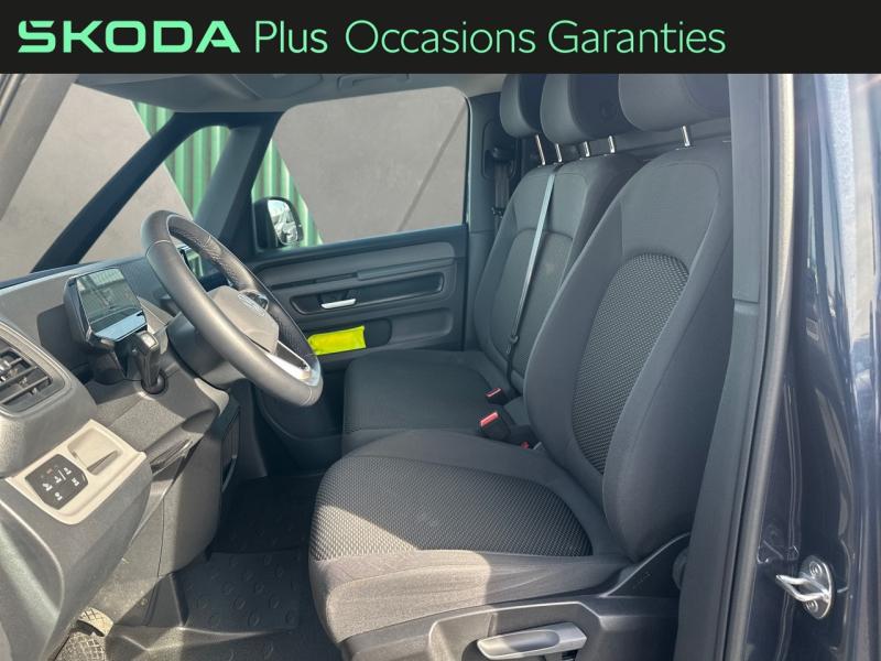 Voitures occasions VOLKSWAGEN UTILITAIRES ID. BUZZ CARGO Base Clermont-Ferrand