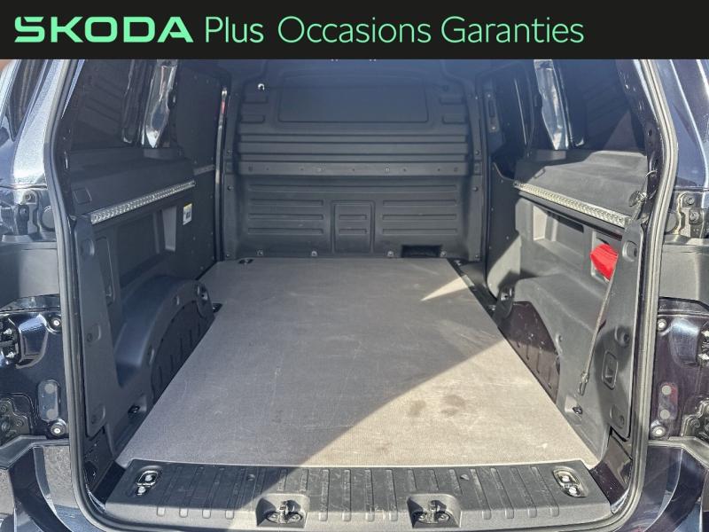 Voitures occasions VOLKSWAGEN UTILITAIRES ID. BUZZ CARGO Base Clermont-Ferrand