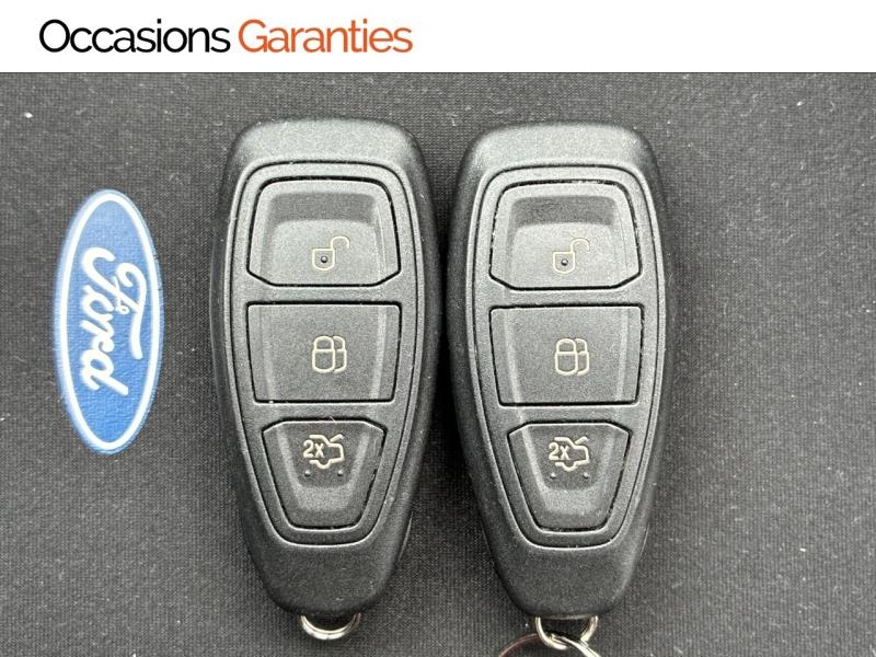 Voitures occasions FORD C-MAX Titanium Clermont-Ferrand