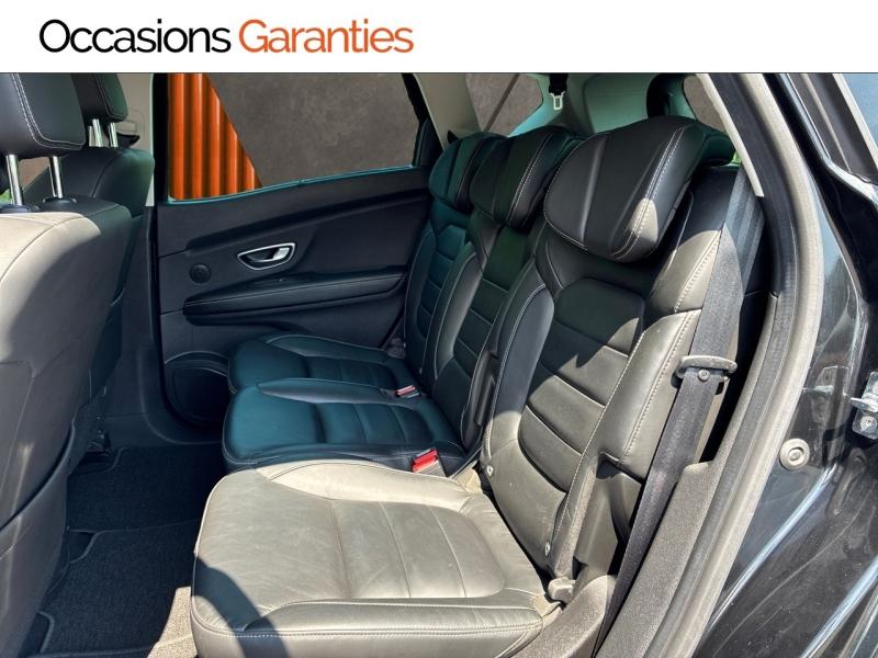 Voitures occasions RENAULT SCENIC Initiale Paris Clermont-Ferrand