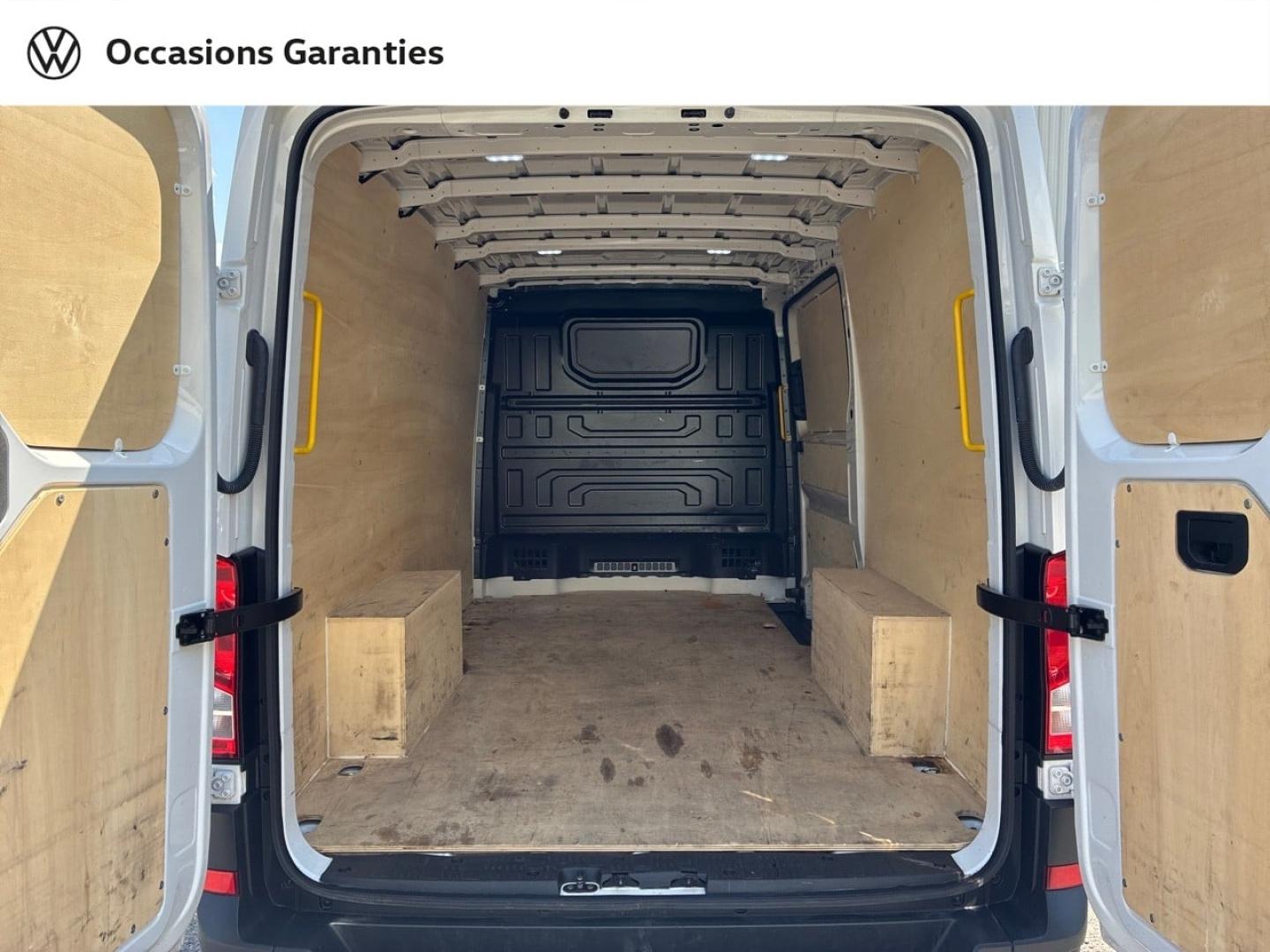 Voitures occasions VOLKSWAGEN UTILITAIRES Crafter Fg Business Clermont-Ferrand