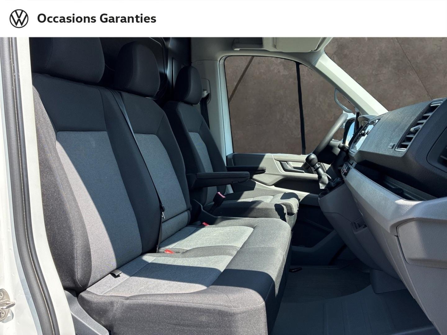 Voitures occasions VOLKSWAGEN UTILITAIRES Crafter Fg Business Clermont-Ferrand