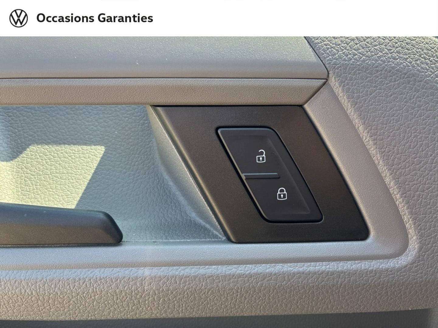 Voitures occasions VOLKSWAGEN UTILITAIRES Crafter Fg Business Clermont-Ferrand