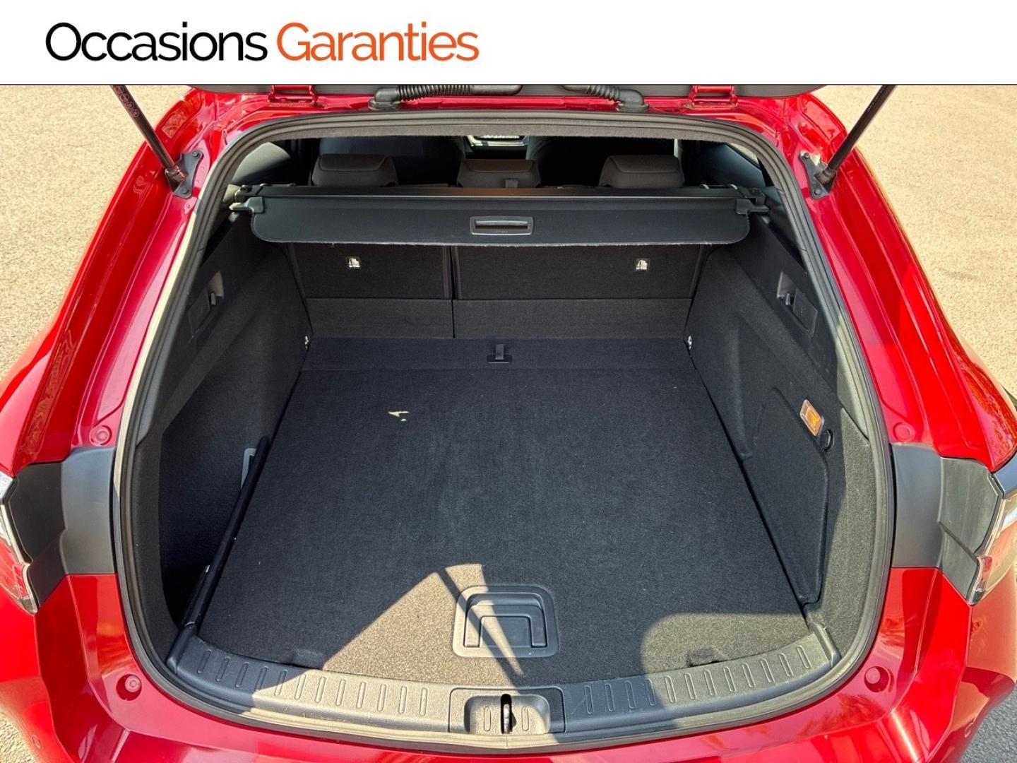 Voitures occasions TOYOTA Corolla Touring Spt Design Clermont-Ferrand