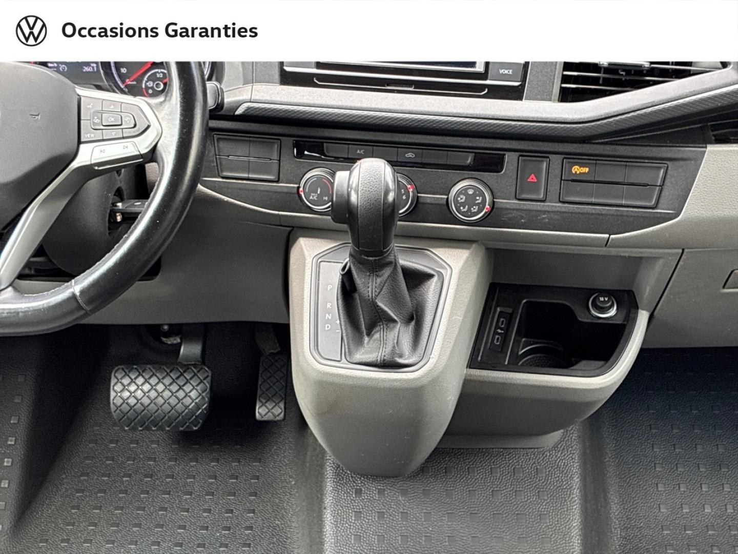 Voitures occasions VOLKSWAGEN UTILITAIRES Transporter Fg Business Plus Clermont-Ferrand
