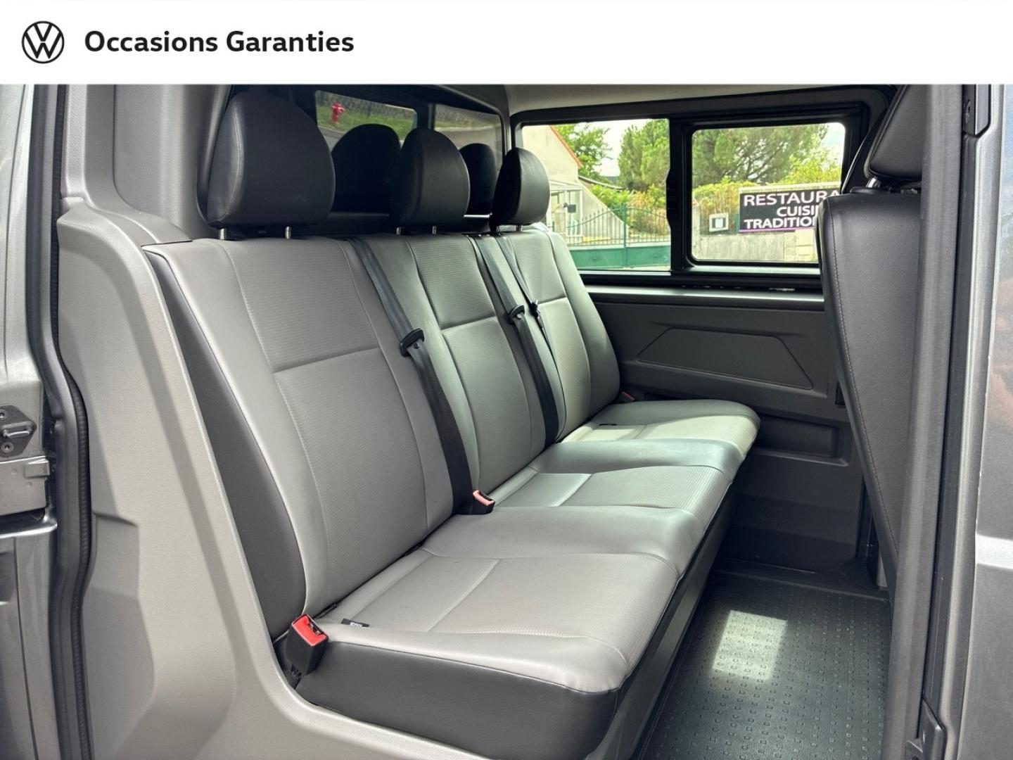 Voitures occasions VOLKSWAGEN UTILITAIRES Transporter Fg Business Plus Clermont-Ferrand