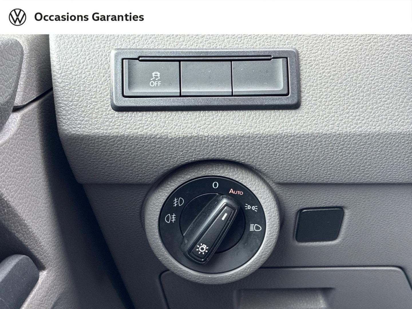 Voitures occasions VOLKSWAGEN UTILITAIRES Transporter Fg Business Plus Clermont-Ferrand