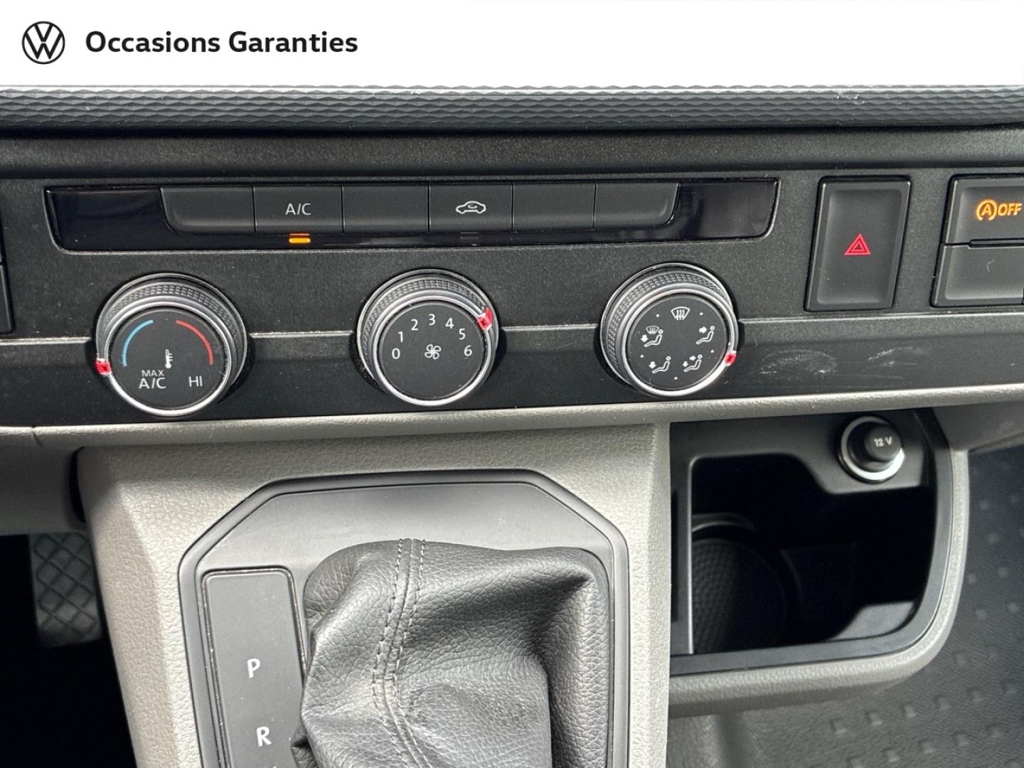 Voitures occasions VOLKSWAGEN UTILITAIRES Transporter Fg Business Plus Clermont-Ferrand