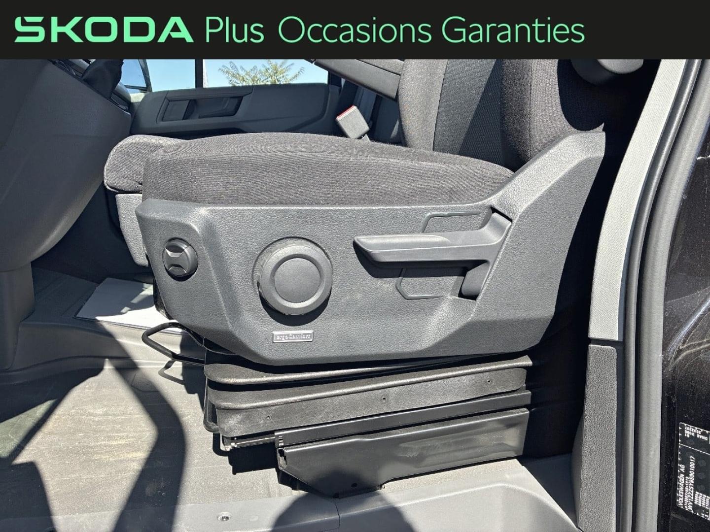 Voitures occasions VOLKSWAGEN UTILITAIRES Crafter Fg Business Clermont-Ferrand