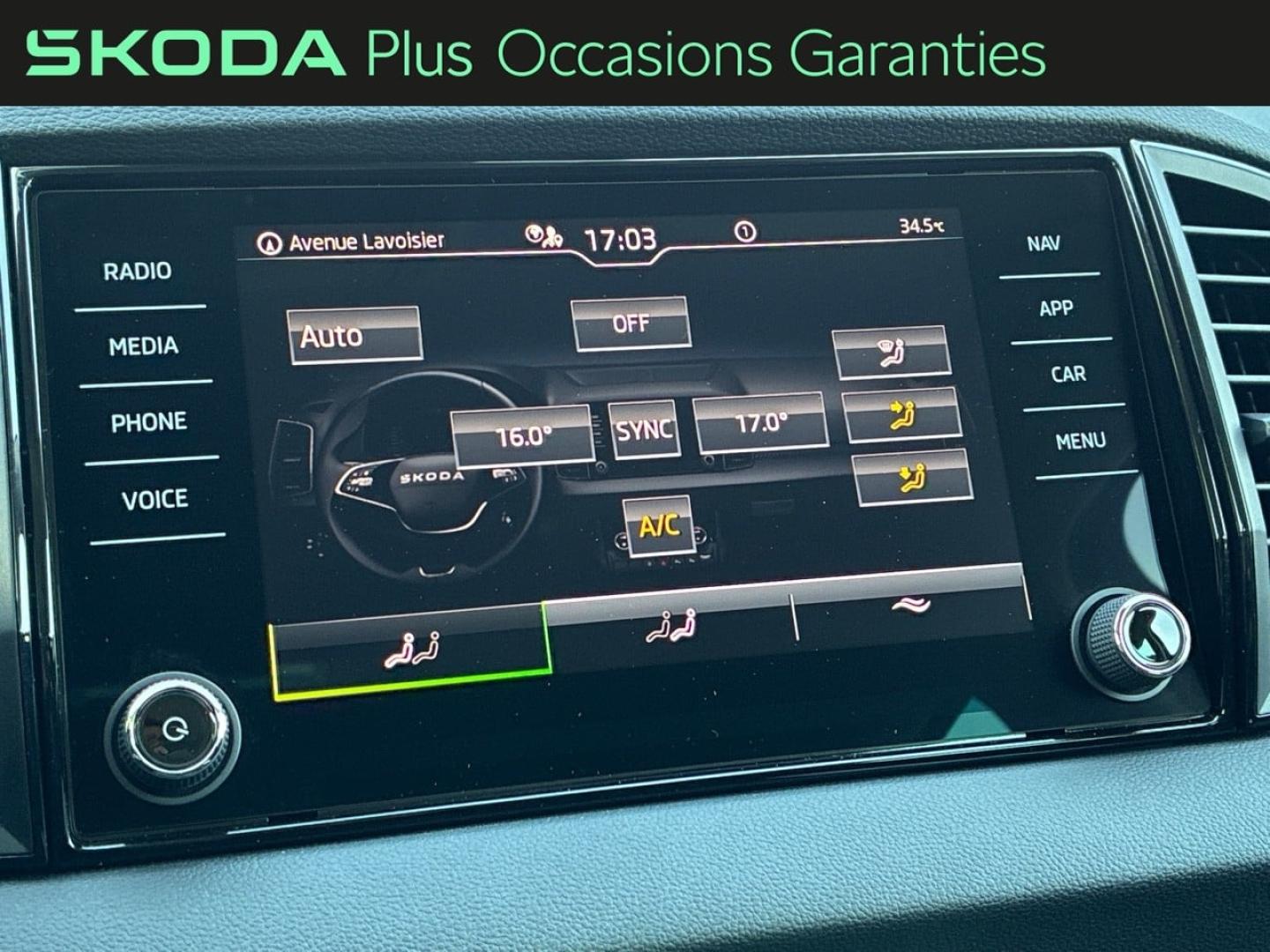 Voitures occasions ŠKODA KAROQ Selection Clermont-Ferrand