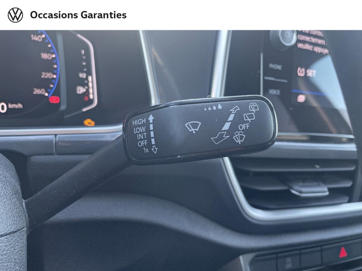 Voitures occasions VOLKSWAGEN T-ROC Style Nice