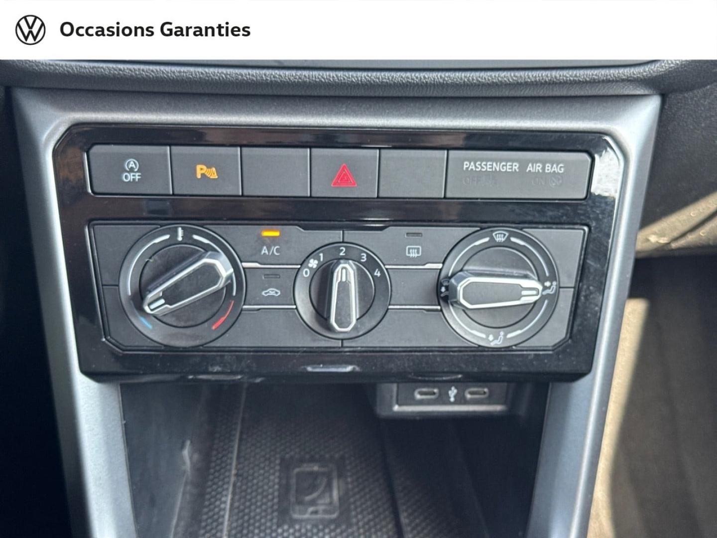 Voitures occasions VOLKSWAGEN T-CROSS Active Nice