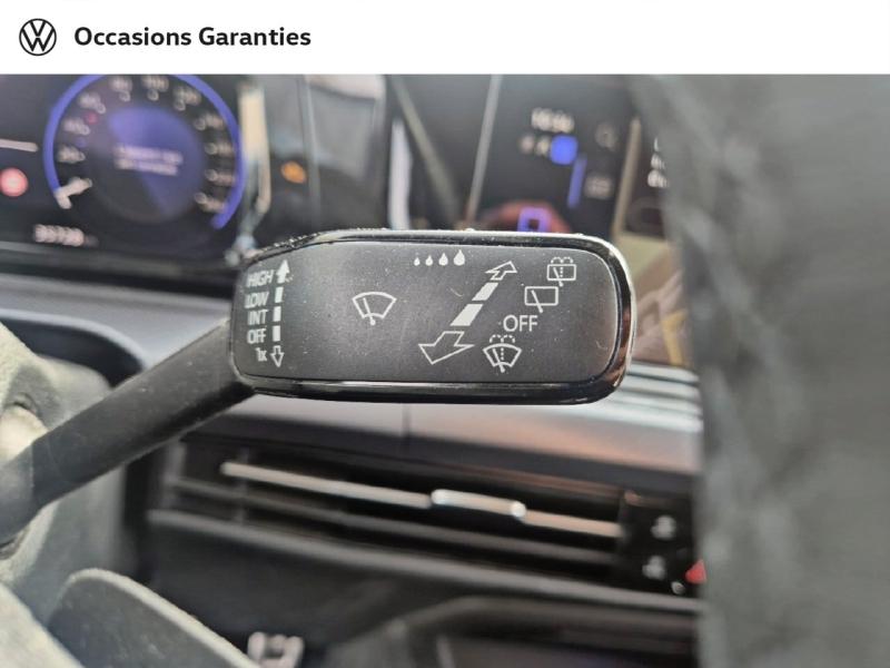 Voitures occasions VOLKSWAGEN GOLF Active Nice