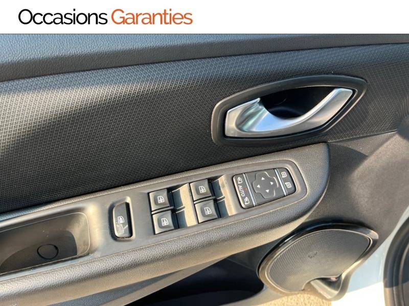 Voitures occasions RENAULT CLIO Intens Nice