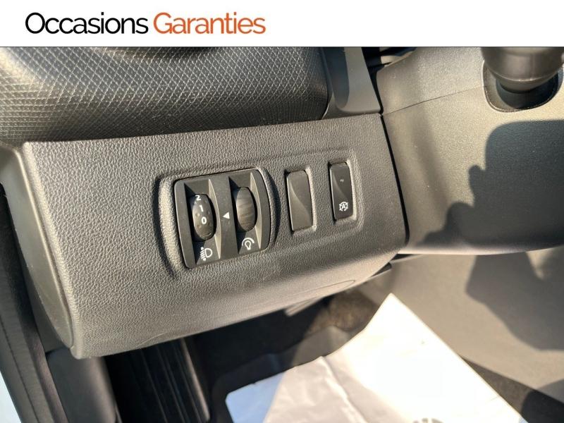 Voitures occasions RENAULT CLIO Intens Nice