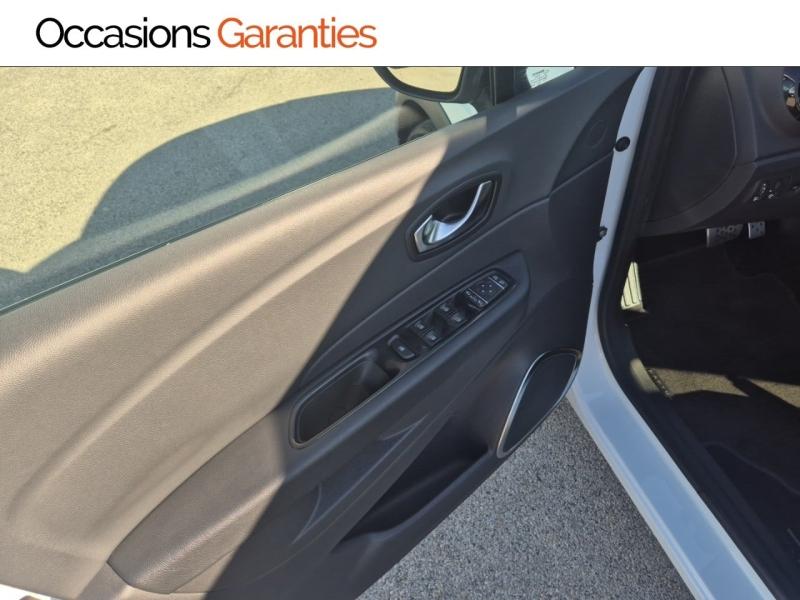 Voitures occasions RENAULT CAPTUR Intens Nice
