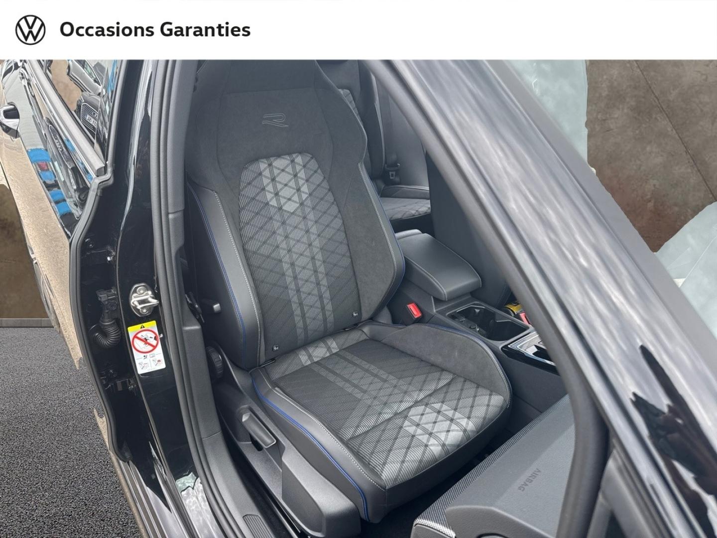 Voitures occasions VOLKSWAGEN GOLF R-Line Nice
